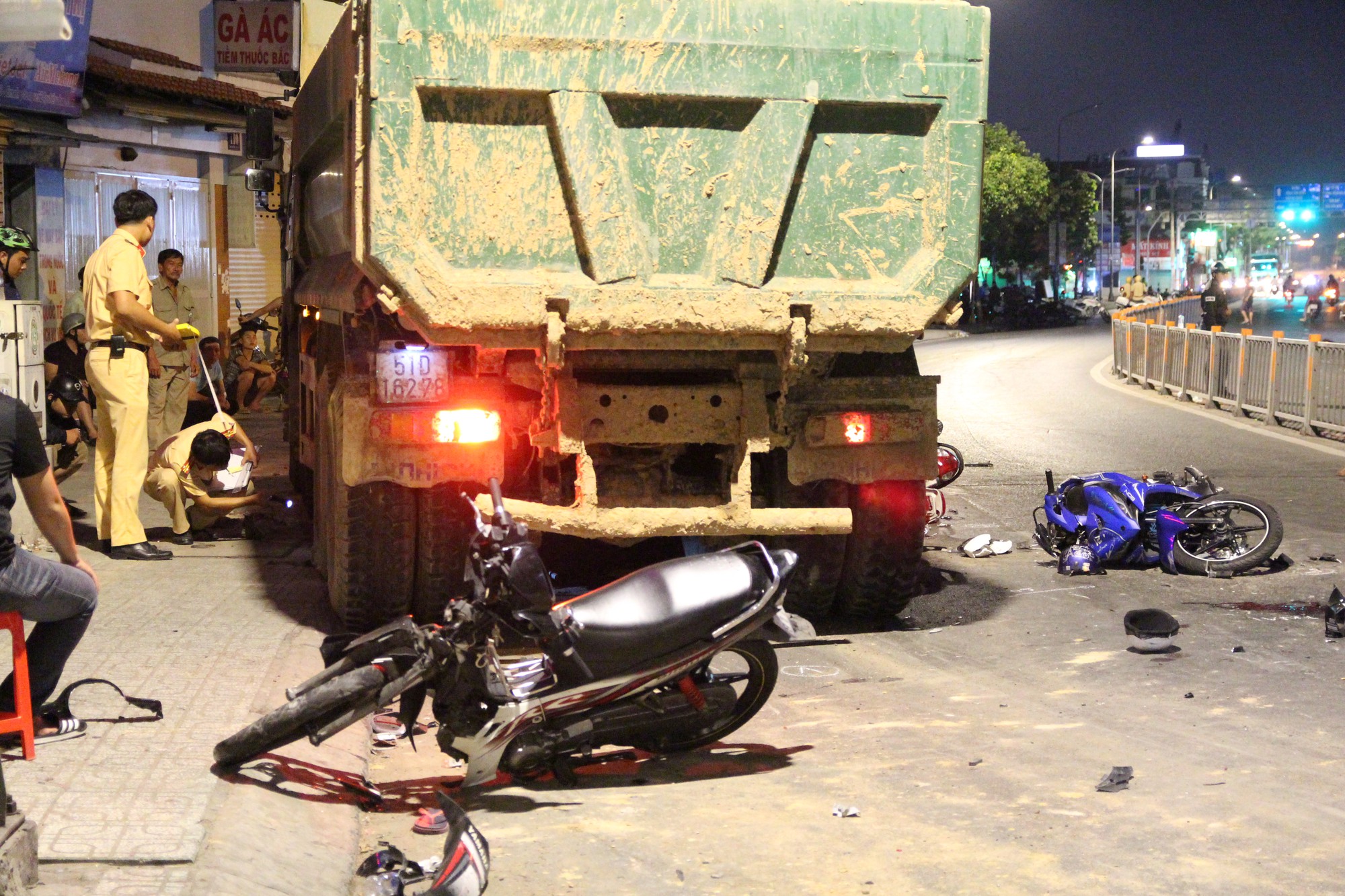 Vụ tai nạn kinh hoàng ở Sài Gòn : Thêm 1 nạn nhân nguy kịch